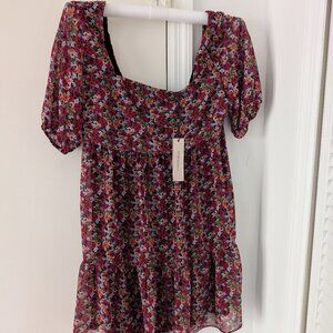 BCBGeneration floral short dress size 10 (NWT)